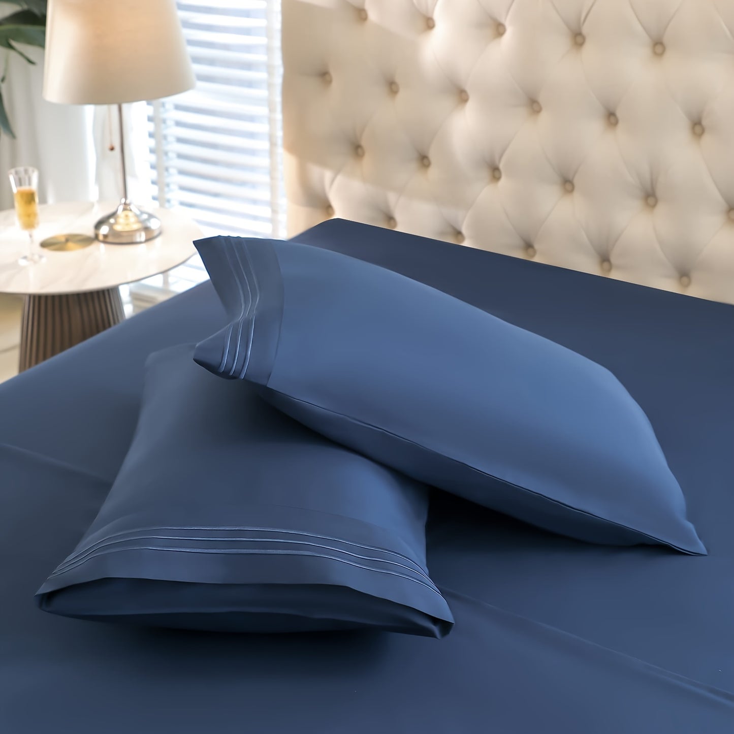 3/4pcs Luxury Navy Blue Soft Brushed Microfiber Fitted Sheet Set - Hypoallergenic, Breathable, Wrinkle-Resistant, and Easy Care - Includes 1 Deep Pocket Fitted Sheet, 1 Flat Sheet, and 1/2 Pillow Case for a Comfortable Sleepi