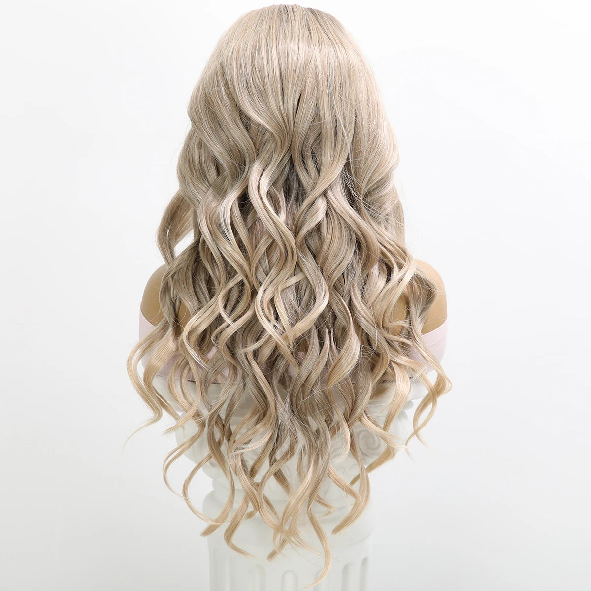 2025 High Quality 13*6 Synthetic 100%futura Lace Front Wig hd Lace Frontal Wig Blonde Wig for Women SM9703