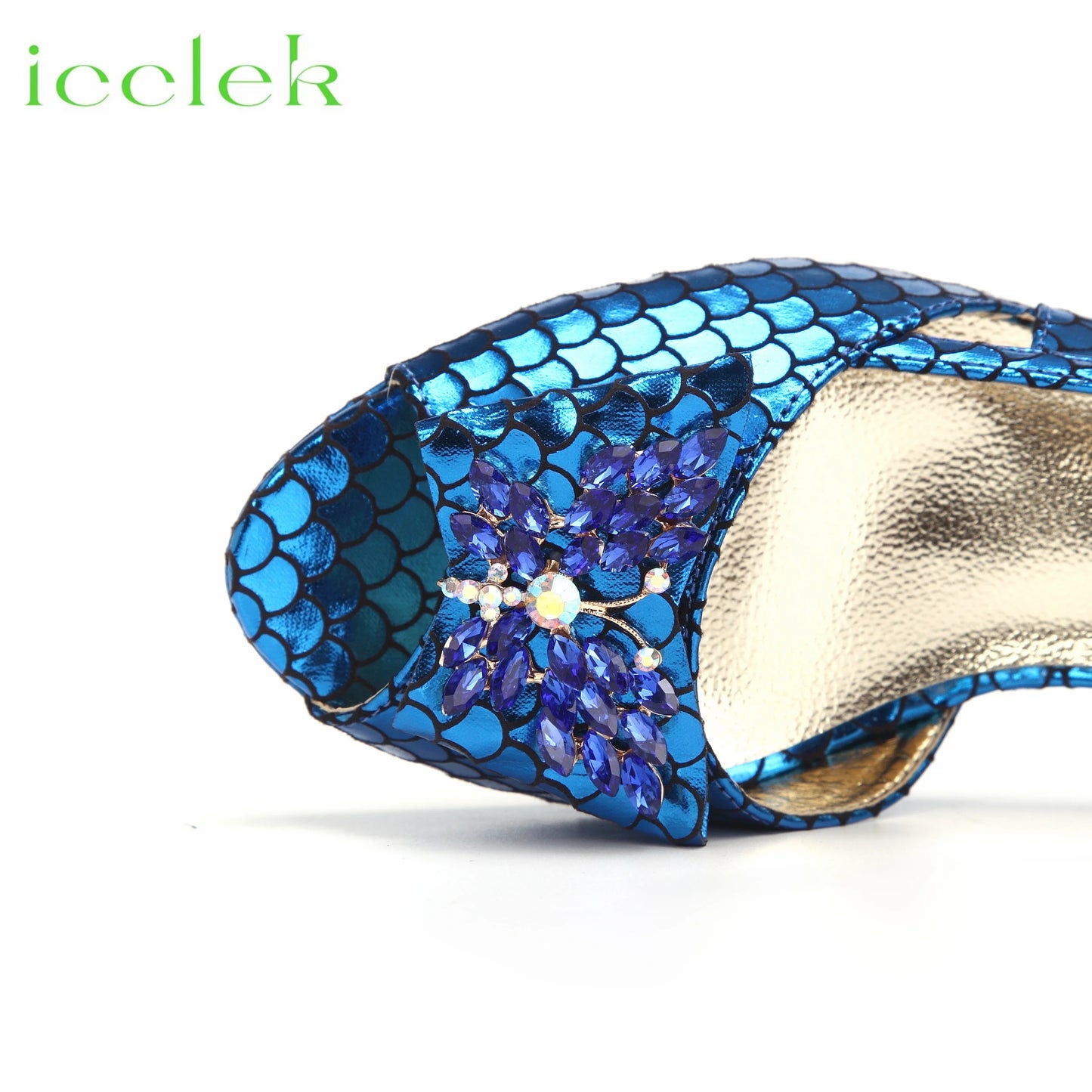Royal Blue 2024 New Fashionable Summer Hollow Pattern Design Comfortble Heesl Sandal with Bag Set For Wpmen Party
