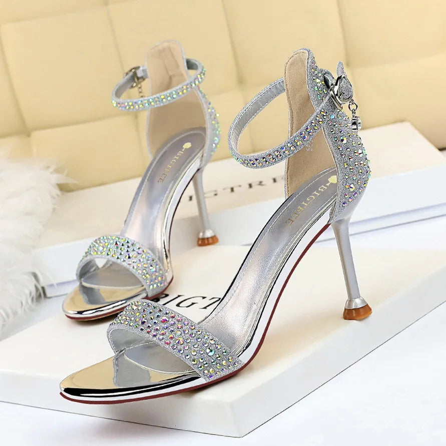 Plastic Sandal Large Size 2025 Summer High Heels Low-Heeled Shoes With Strap Suit Female Beige Transparent Big High-heeled Low-h