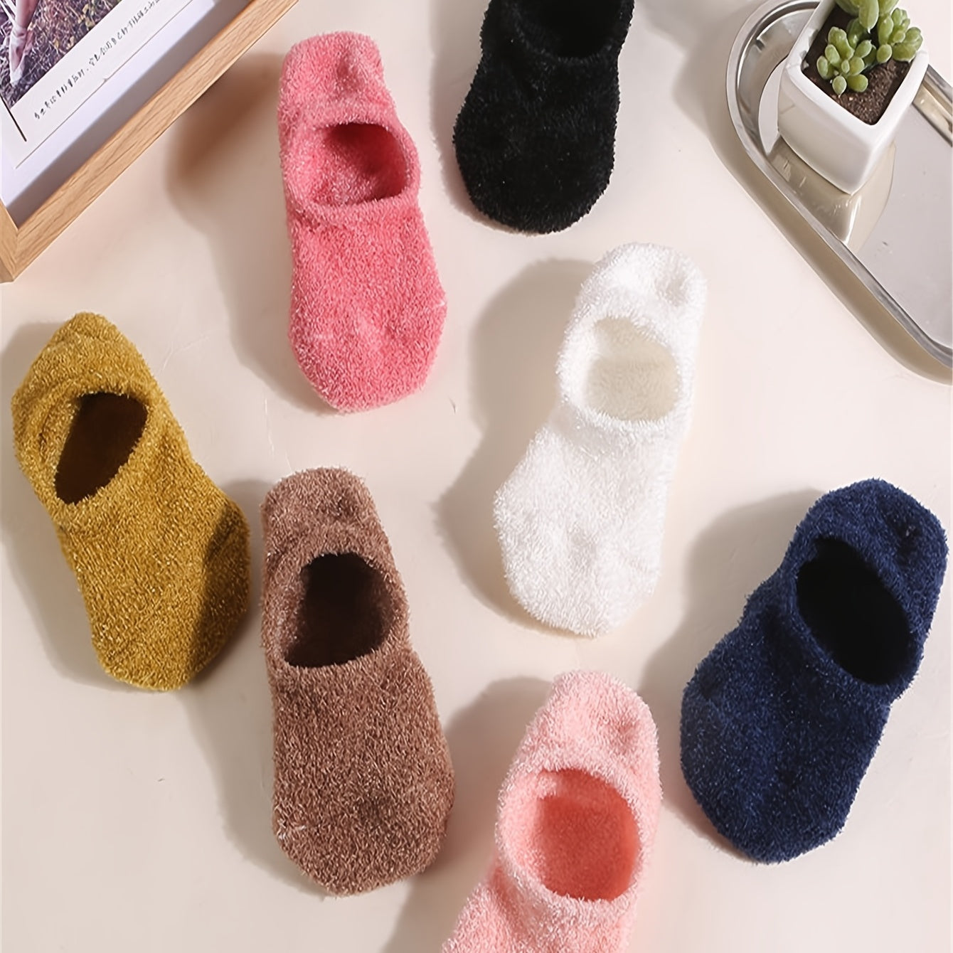 7 Pairs Warm & Fuzzy Non-Slip Socks, Colorful Pastel Invisible Plush Socks, Women's Stockings & Hosiery