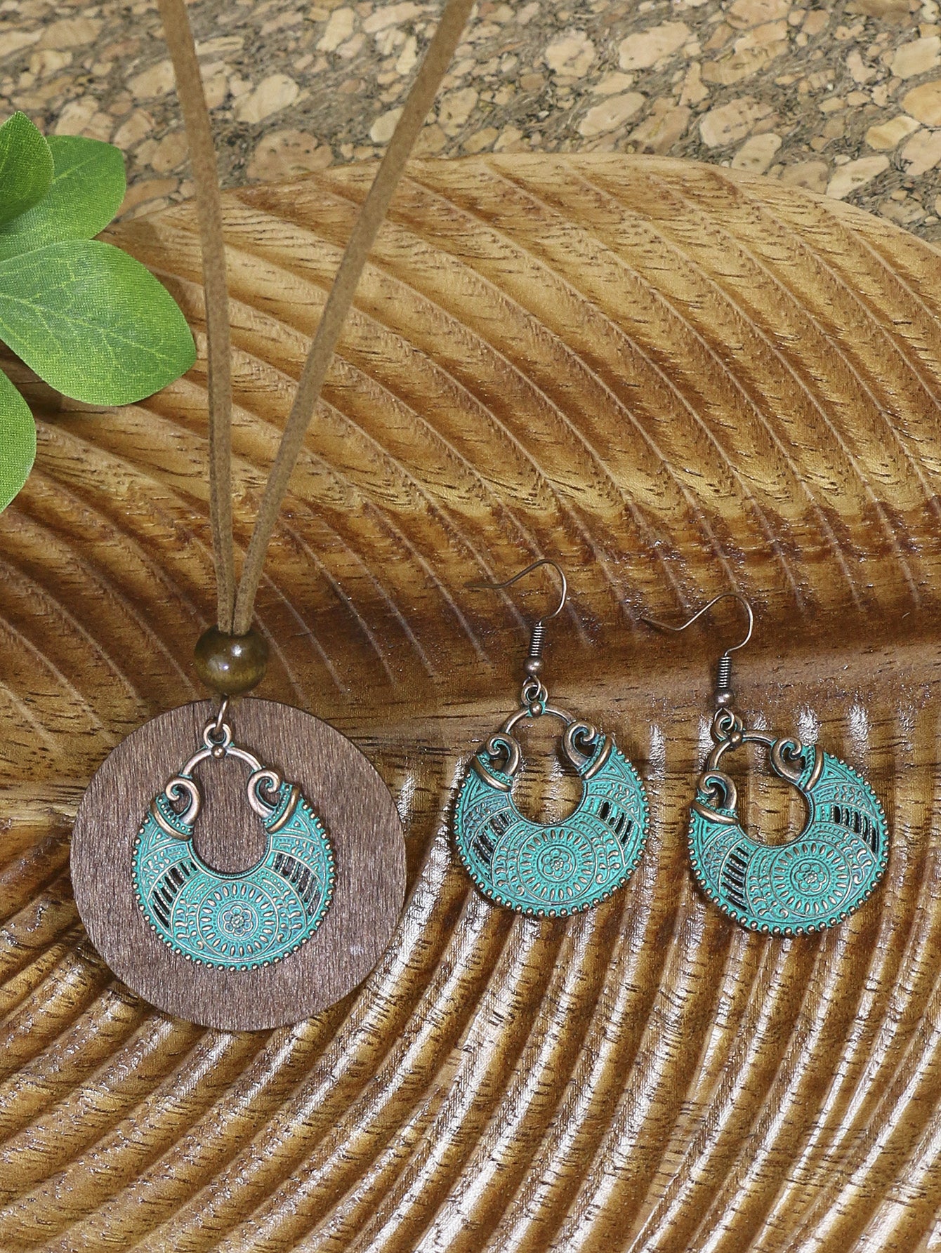 3pack Ancient Folk Wooden Round Plus Geometric Ancient Copper Layered Charm Earrings Necklace Set