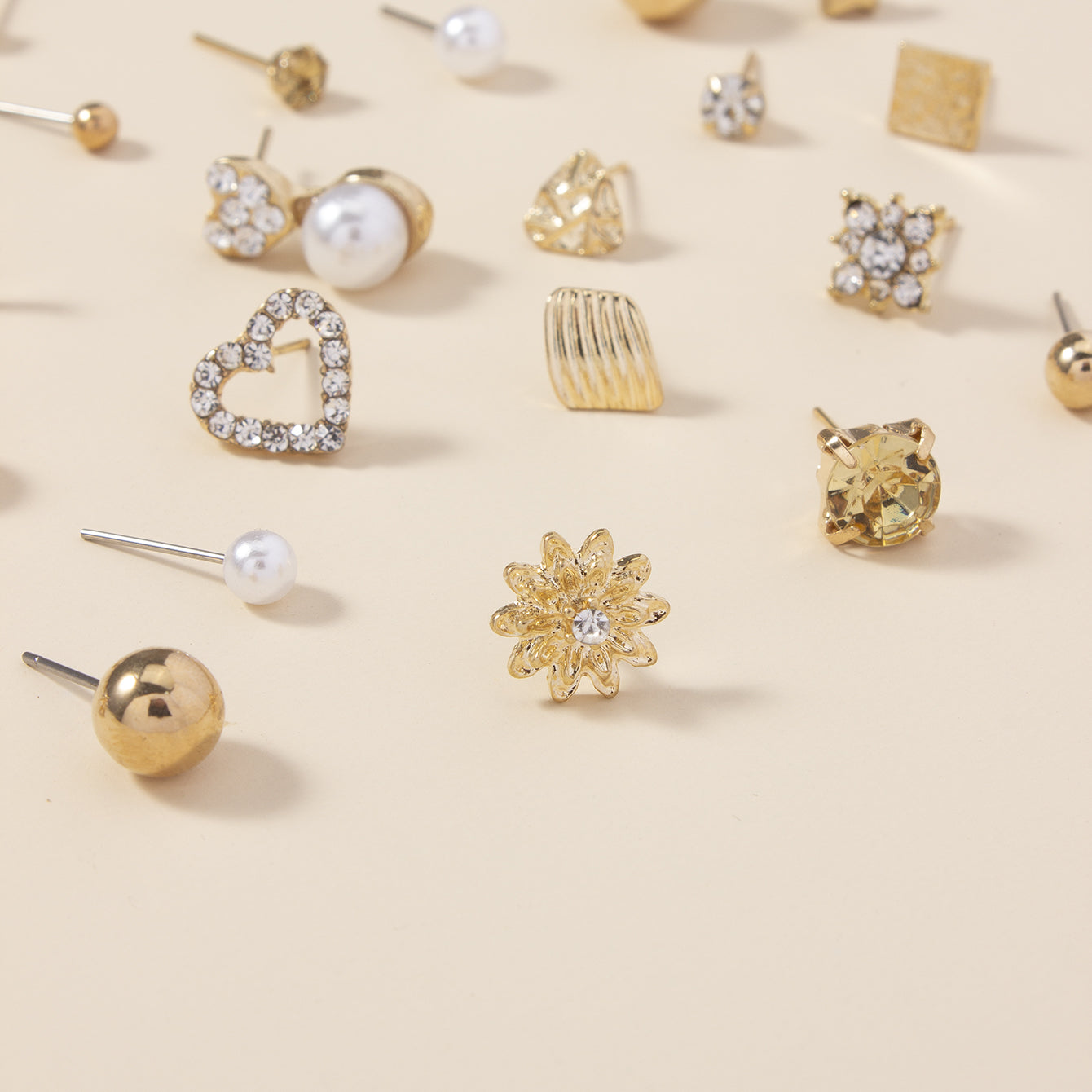 30 Pairs Alloy Full Rhinestones Love Round Faux Pearl Letter Stud Earrings Set