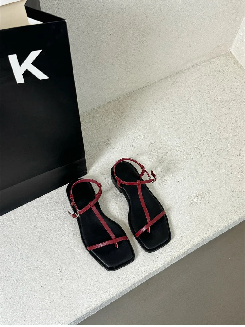 2025 New Gladiator Women Sandals Fashion Clip Toe Flats Ladies Outdoor Beach Vacation Sandal Summer Women's Shoes