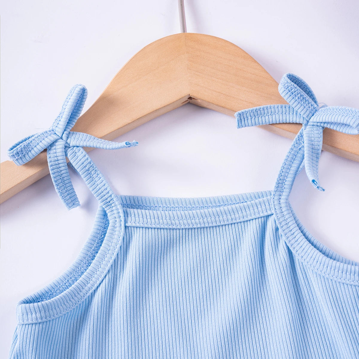 2024 Baby Girls Summer Set Toddler Thin Ruffle Edge Sling+Comfortable Ruffle Edge Shorts 2-piece Set for Outgoing or Party Wear