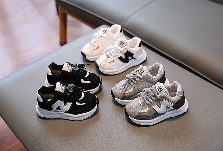 Kids Sport Shoes Autumn New Fashion Mesh Breathable Boys Sneakers Spring Autumn Children Girls Outdoor Soft Soled Running Shoes