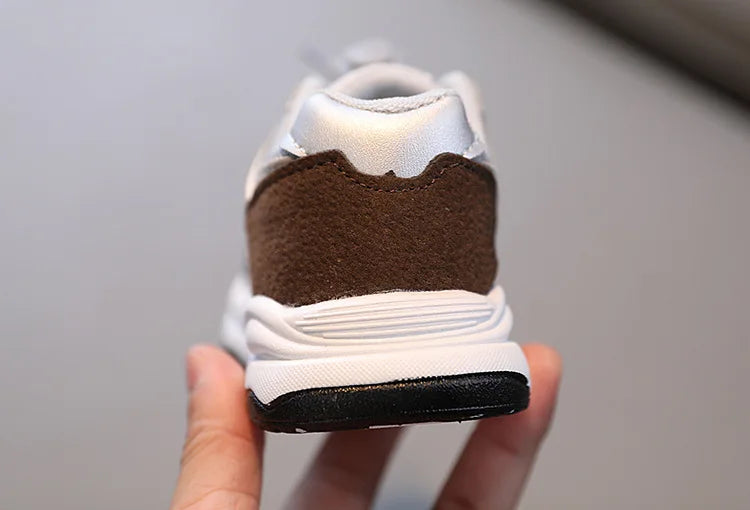 Kids Sport Shoes Autumn New Fashion Mesh Breathable Boys Sneakers Spring Autumn Children Girls Outdoor Soft Soled Running Shoes