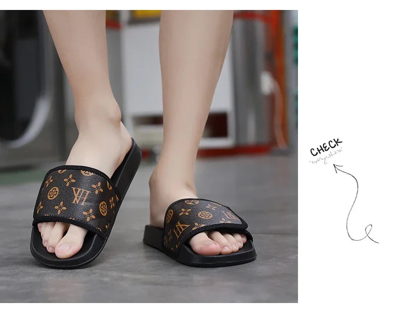 Slides Shoes for Men 2024 Slippers House Man Comfortable Men's Sandal Living Room Slippers Walk Around Home Flip Flop Slipper