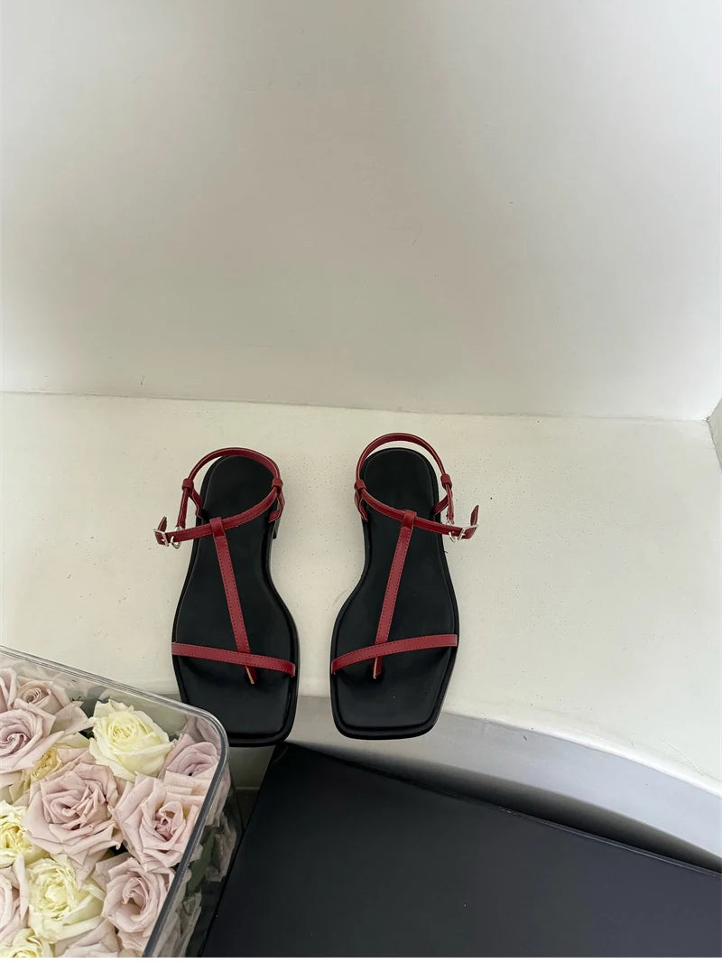 2025 New Gladiator Women Sandals Fashion Clip Toe Flats Ladies Outdoor Beach Vacation Sandal Summer Women's Shoes