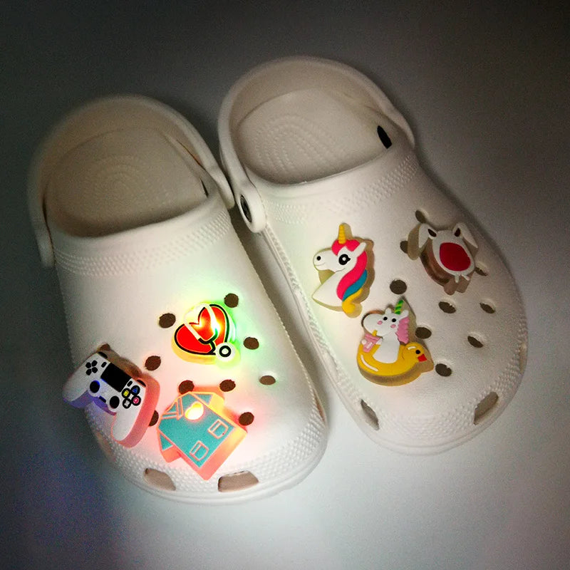 1pcs Owl Unicorn LED Sandal Accessories Shoe Charms for Clog Stethoscope Clips Jeans Clog Pin Football Gamepad Shoe Decoration