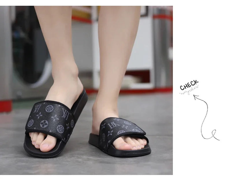 Slides Shoes for Men 2024 Slippers House Man Comfortable Men's Sandal Living Room Slippers Walk Around Home Flip Flop Slipper