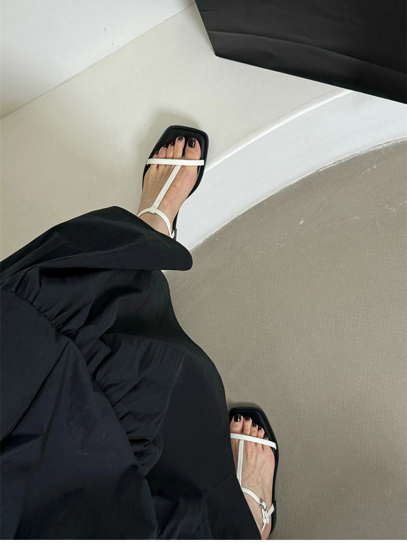 2025 New Gladiator Women Sandals Fashion Clip Toe Flats Ladies Outdoor Beach Vacation Sandal Summer Women's Shoes