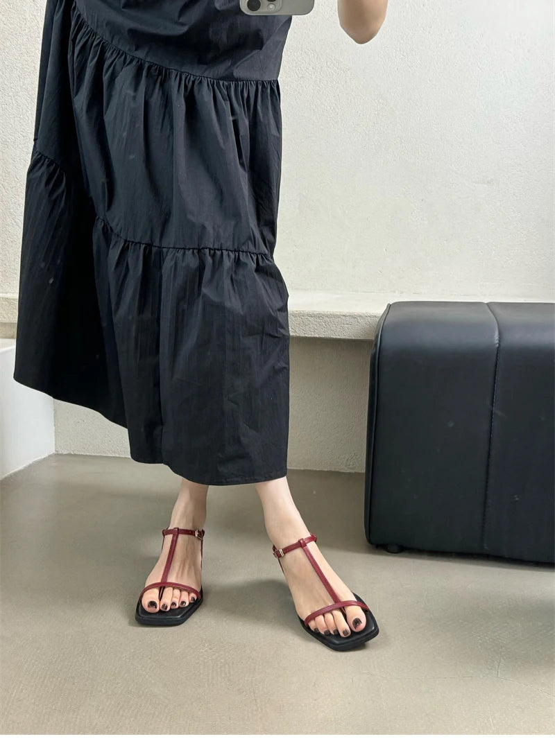 2025 New Gladiator Women Sandals Fashion Clip Toe Flats Ladies Outdoor Beach Vacation Sandal Summer Women's Shoes