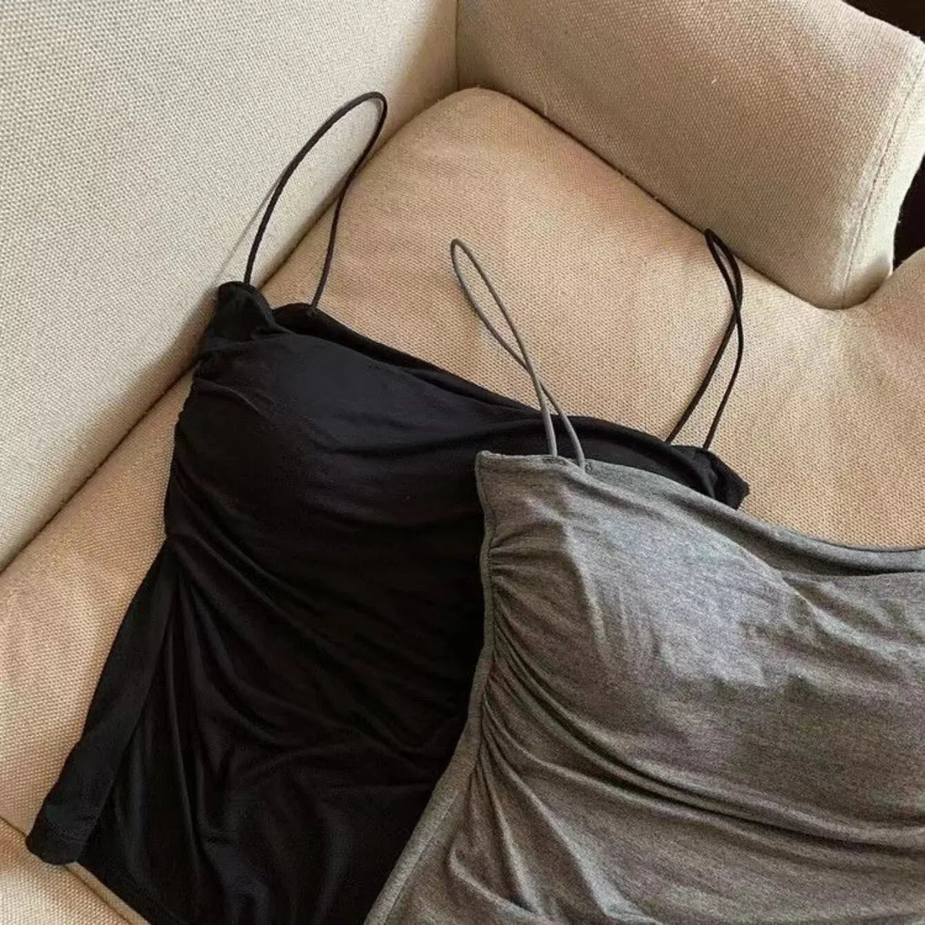 Women's Sleeveless Top Tank Underwear Fitted Camisole Sexy Short Top With Thin Straps Plain White Tank Top Korean Style