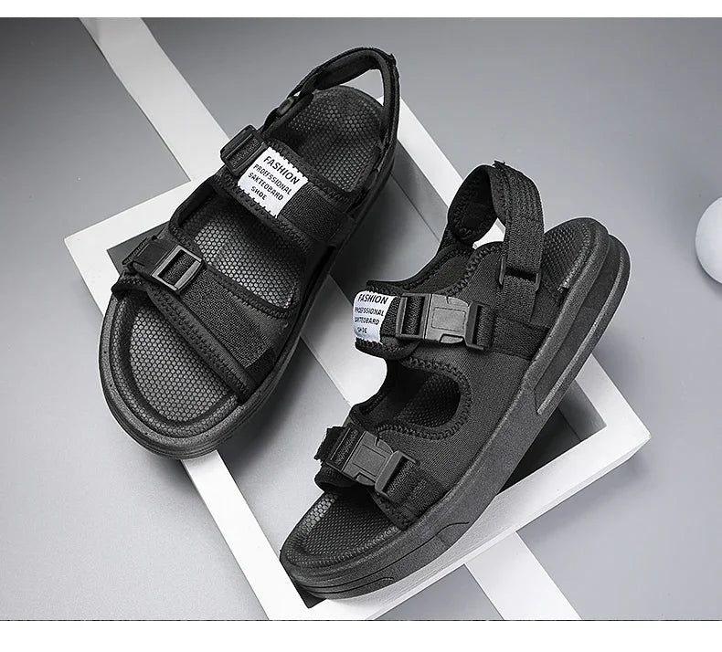 Men Sandals 2024 Trending Men's Luxury Sandals Man Summer 2024 Shiatsu Slippers Flat Sandal Beach Shoes Platform Sandals. Mens