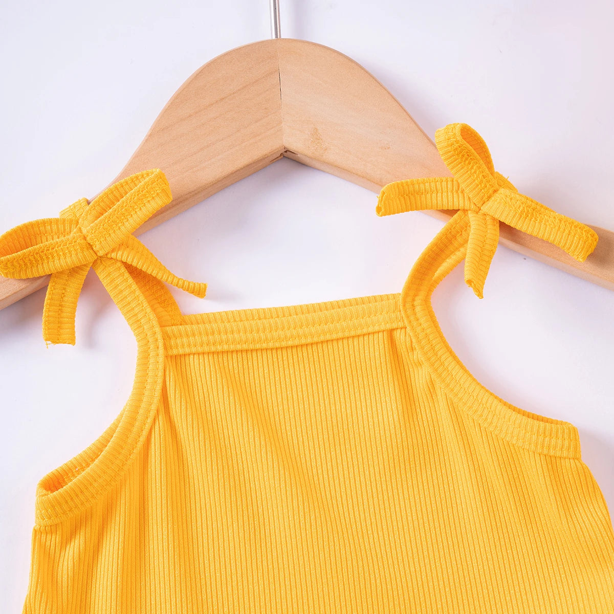 2024 Baby Girls Summer Set Toddler Thin Ruffle Edge Sling+Comfortable Ruffle Edge Shorts 2-piece Set for Outgoing or Party Wear