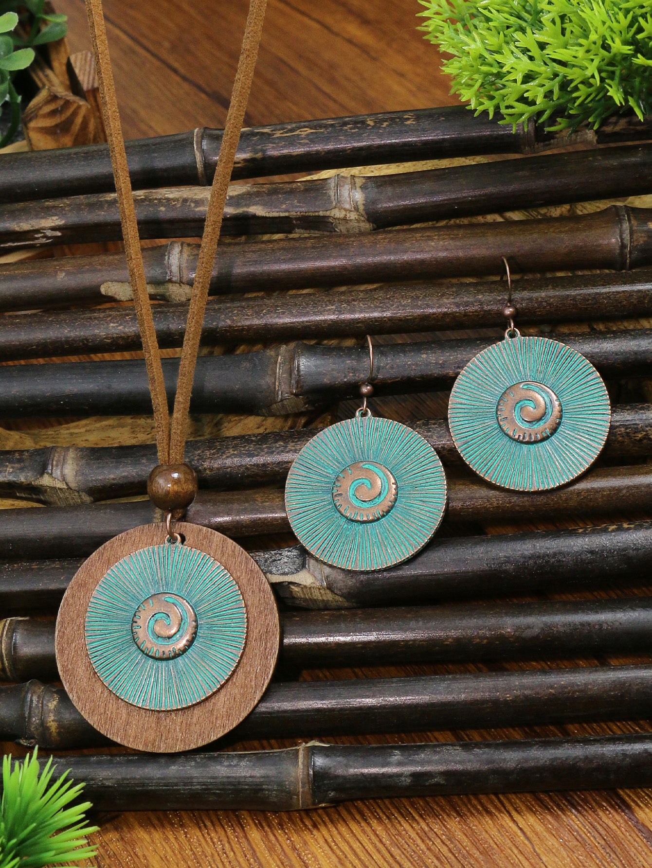 3 Pieces Vintage Wood Round Bronze Alloy Double Layer Pendant Geometric Totem Leather Beaded Rope Chain Earrings Necklace Set