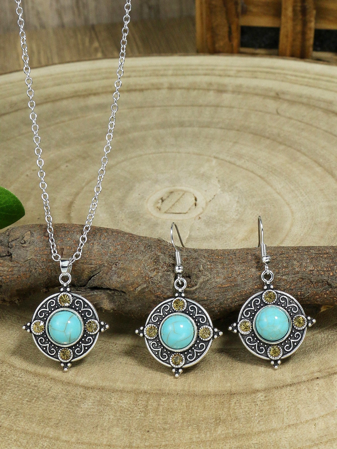 1 Pair Earrings/1 Pair Earrings+1pc Necklace, Retro Ethnic Style Women's Jewelry Set Round Antique Silvery Pendant Geometric Totem Inlaid With Simulated Green Rhinestones Embellished Earrings And Necklace Set